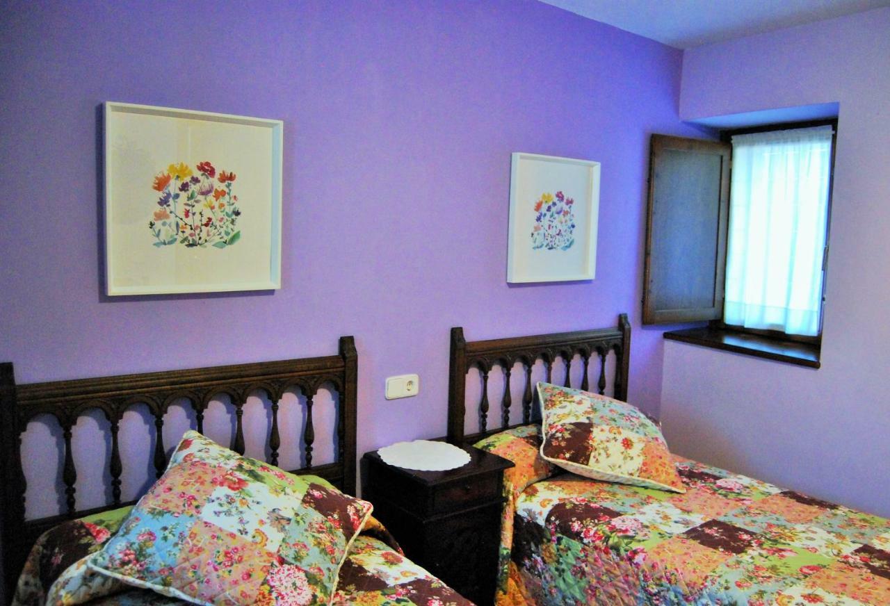 Villa Casa Azon Oliván Esterno foto