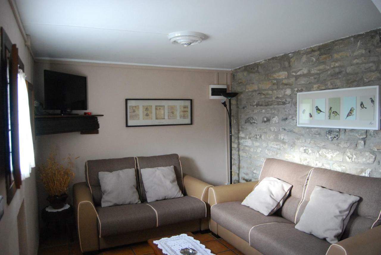 Villa Casa Azon Oliván Esterno foto